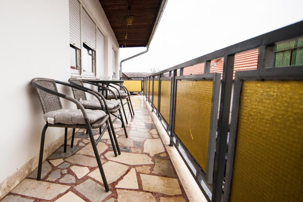 Apartman Kuca 150 Mala Subotica Екстериор снимка